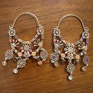 Filigree hoop earrings